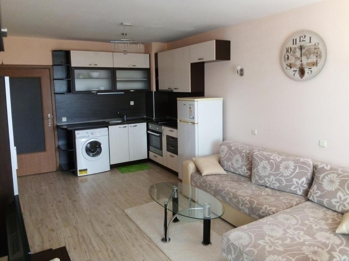 Апартамент Зорница Burgas Exterior foto